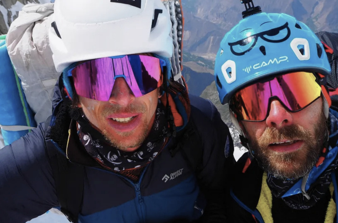 Hunza Peak: Prvovýstup jihovýchodní stěnou
